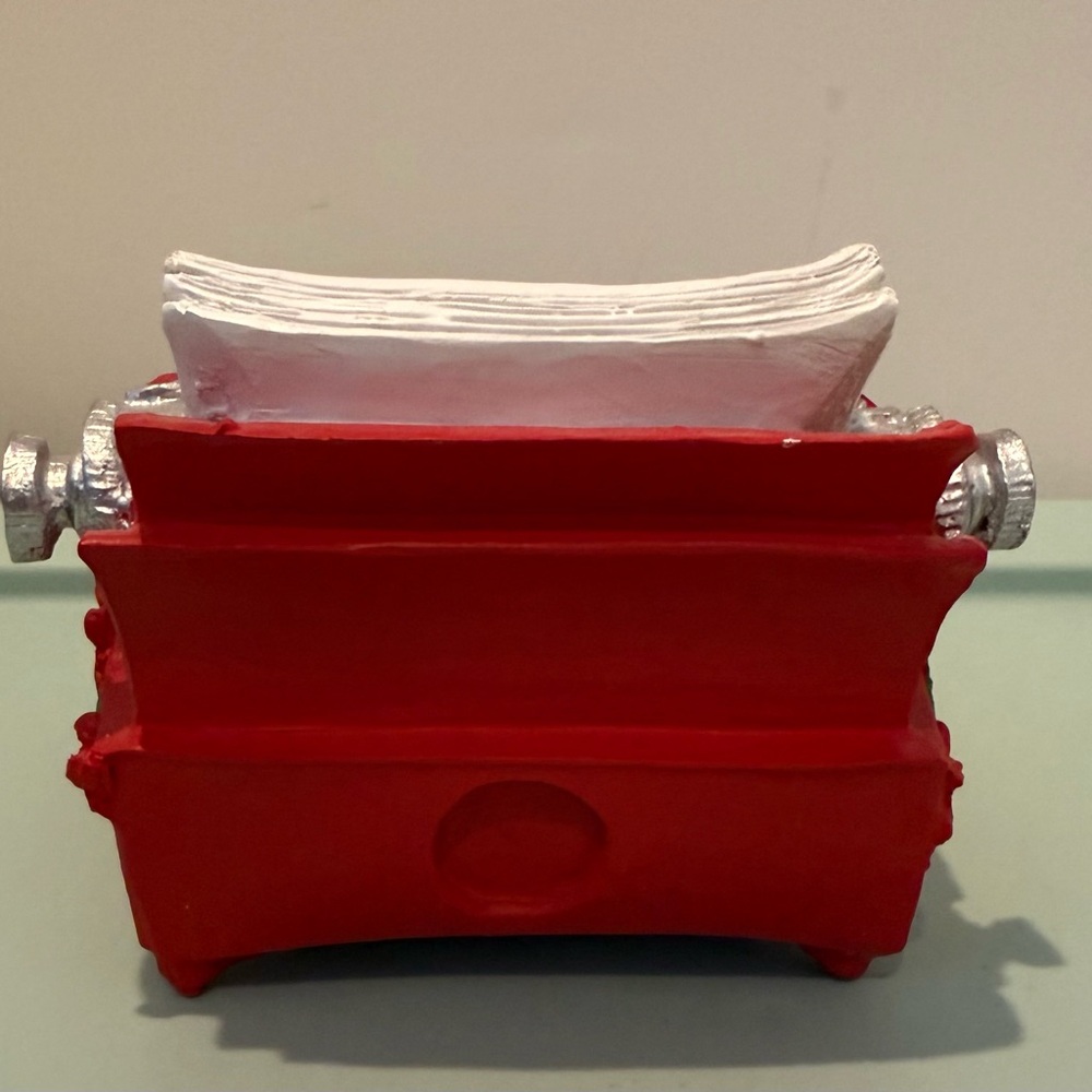 Festive Red “Merry Christmas” Typewriter Decor- NWT - Picture 3 of 6